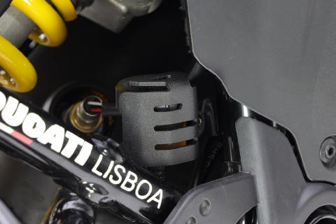 Schutz für den hinteren Bremsflüssigkeitsbehälter für Ducati Desert X 2022