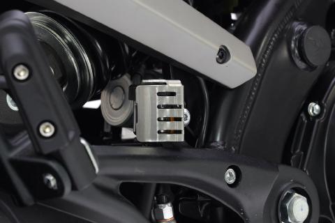 Rear brake fluid reservoir guard compatible Aprilia Tuareg 660 2022 et Morini X-CAPE 649 2022
